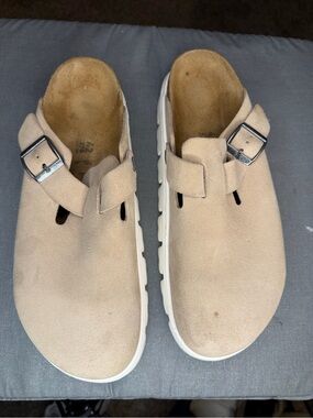 Birkenstock Women's Tan Suede Slip-On Clog with Buckle
